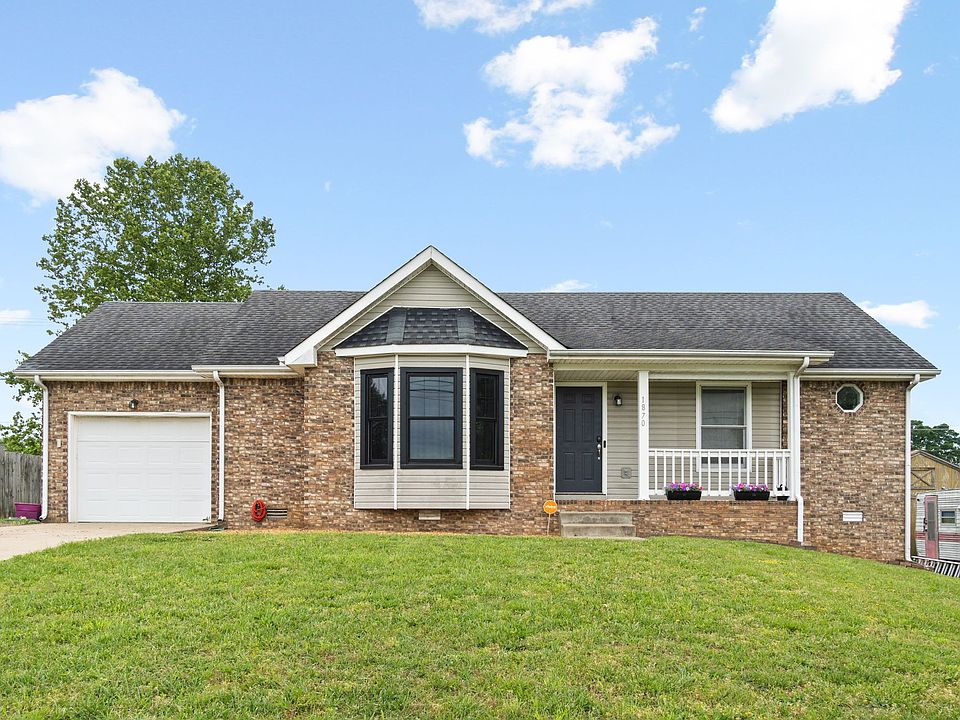 1st image of 1870 Crestmont Ct
