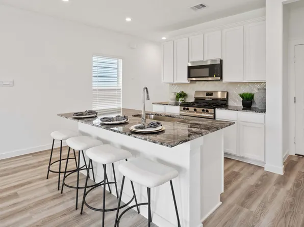 2610 McHenry Landing Ln, Houston, TX 77051