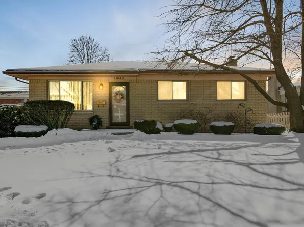 11646 Eldorado Dr, Sterling Heights, MI 48312
