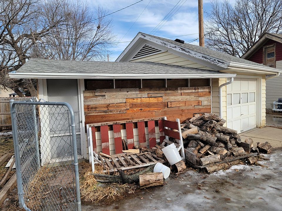 2nd image of 921 S Kline St