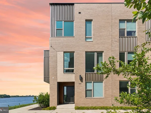 3212 Sunrise Walk, Philadelphia, PA 19125