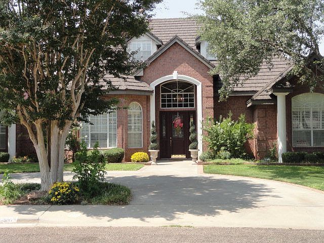1st image of 30 Preston Oaks Cir