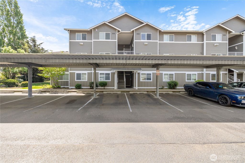 1670 SW Mulberry Street #B201, Oak Harbor, WA - View 3