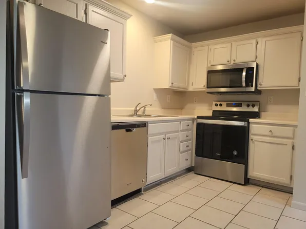 205 SW South Ave, Blue Springs, MO 64014