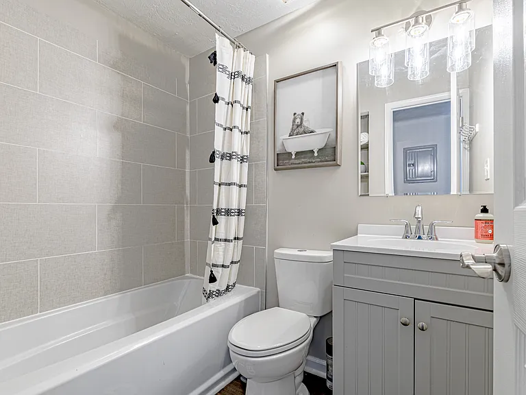 3317 Henninger Rd #203 — Photo 5