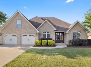 106 Rhett Dr, Muscle Shoals, AL 35661
