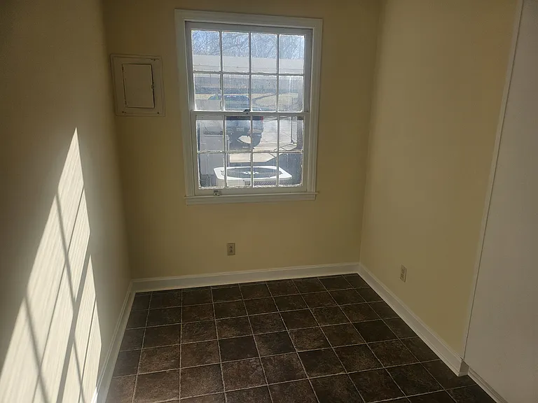 252 5th Ave NE — Photo 15