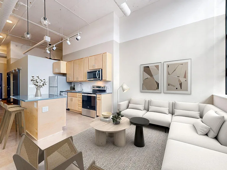 1010 Lofts — Photo 12