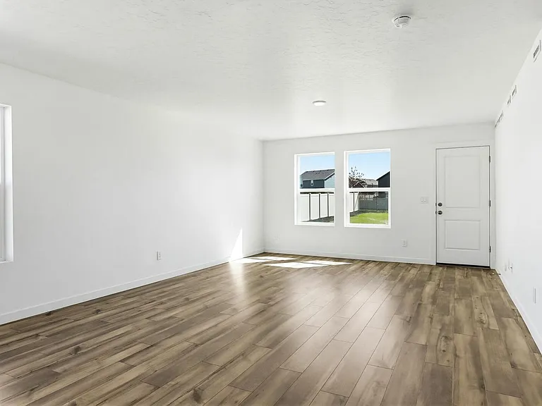 15290 Nimbus Way — Photo 10