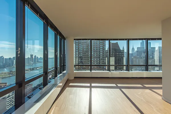 Rented by Solow Realty | media 25