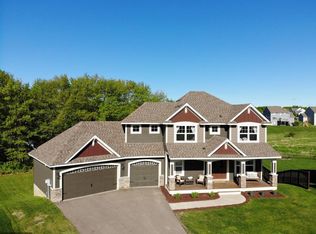 1132 Francesca Ct, Chaska, MN 55318