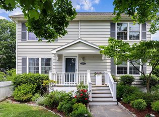 44 Brookdale Pl, Rye, NY 10580