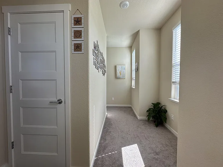 4519 Ocean Ln — Photo 10
