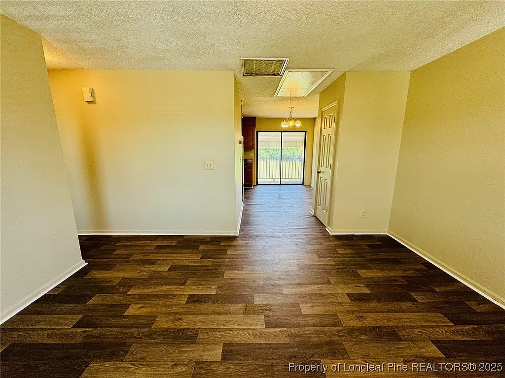 2 bed, 1.0 bath, 1150 sqft, $875 — Photo 4
