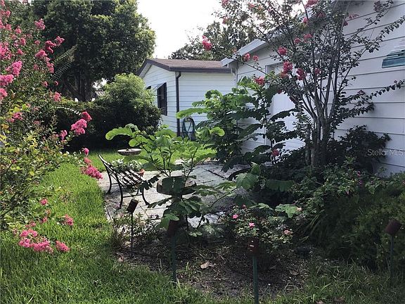 3rd image of 737 Royal Palm Ave