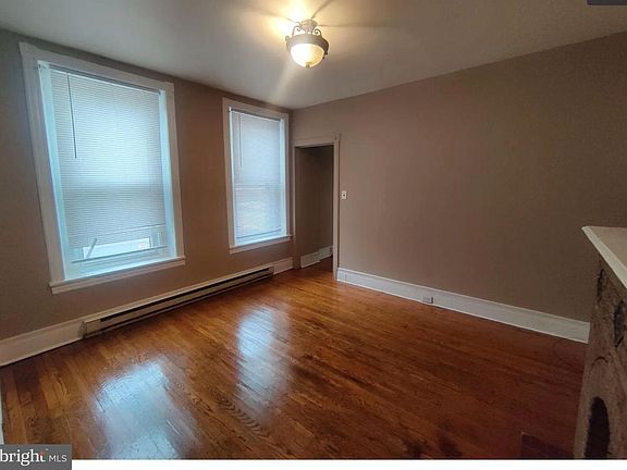 2nd image of 829 N 41st St