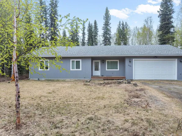 2567 Lisa Ann Dr, North Pole, AK 99705