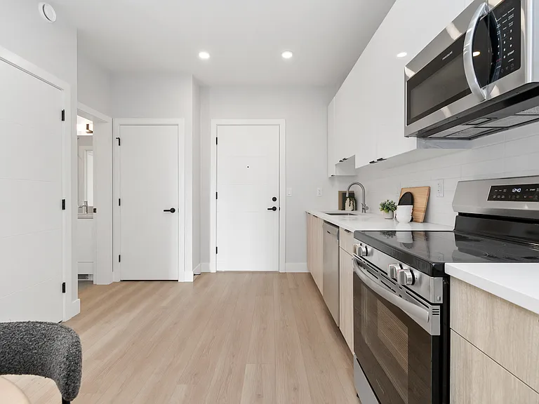 45754 Wellington Ave #210 — Photo 15