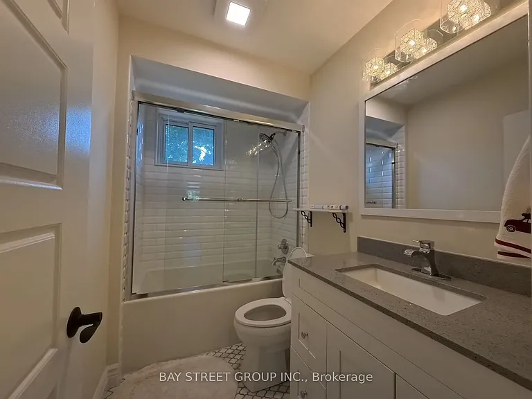 402 Osiris Dr — Photo 17