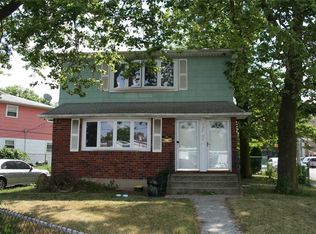 13706 Sloan St, Springfield Gardens, NY 11413
