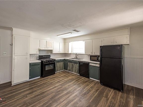 4th image of 930 Winter Garden Dr