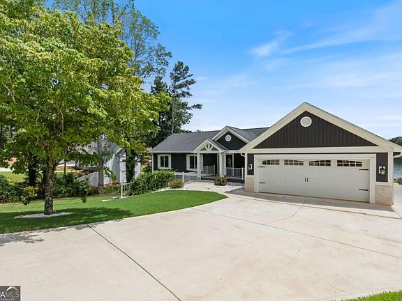 2nd image of 2387 Battle Dr