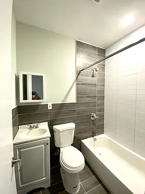 Rented by Nooklyn NYC LLC | media 7