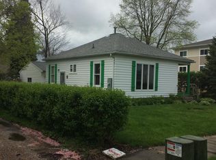 2103 Olive St, Cedar Falls, IA 50613