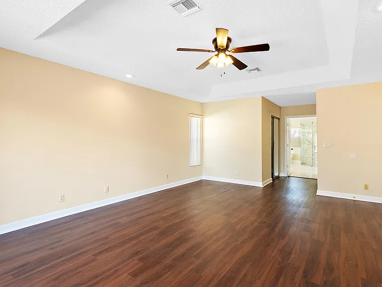 6051 NW 60th Ave — Photo 11