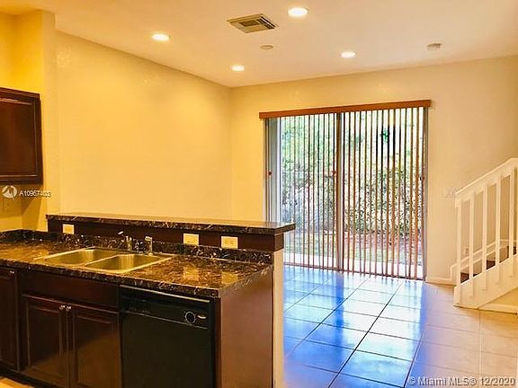 4th image of 21209 NW 14th Pl APT 320