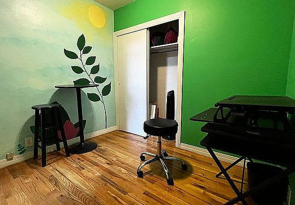 5th image of 226 E 83rd St APT 30