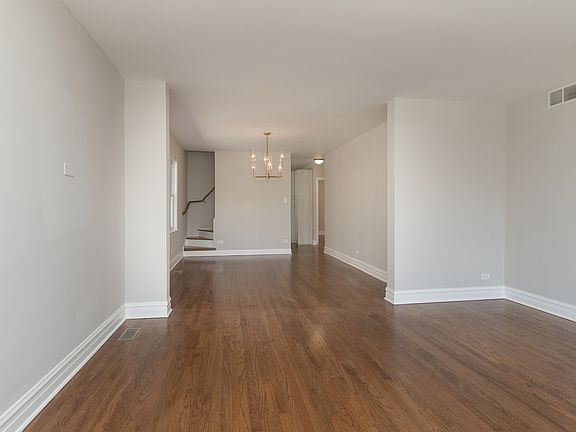 4th image of 3125 N 77th Ave