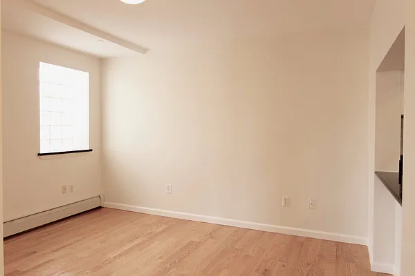 Rented by Bohemia Realty Group | media 14