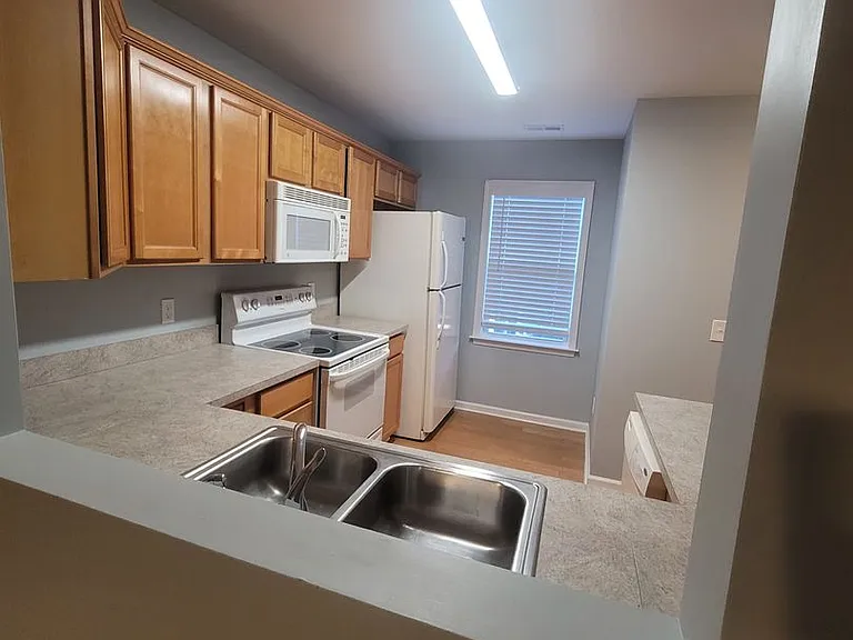 5132 Greenville Loop Rd #B — Photo 6