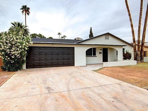 3rd image of 2342 W Catalina Ave