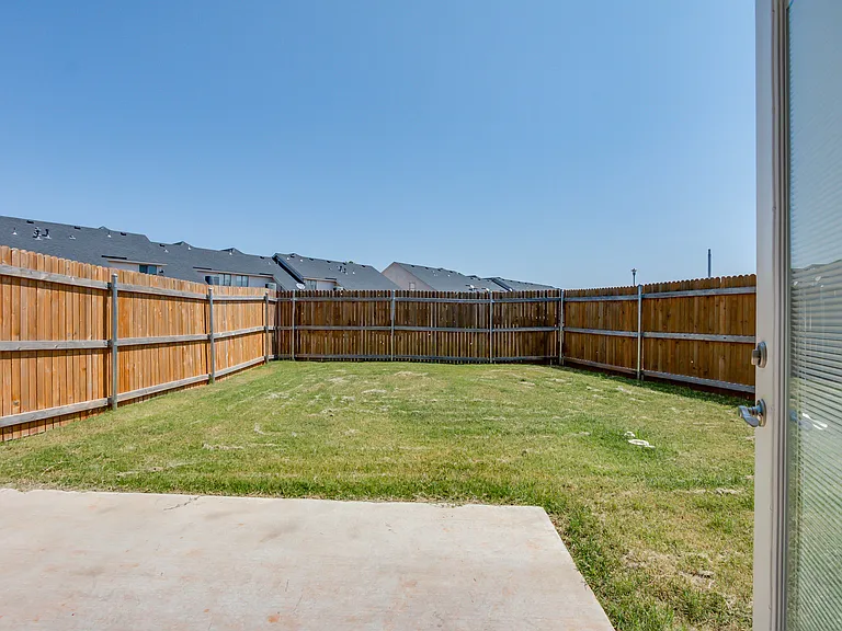 2641 Cedar Tree Rd — Photo 36