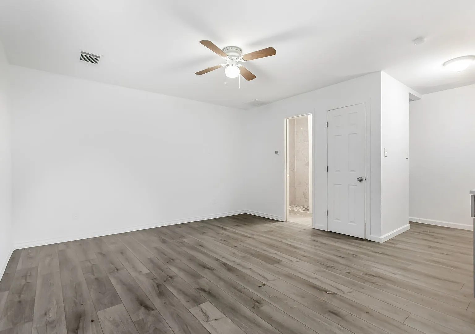 2351 Longhorn St — Photo 4