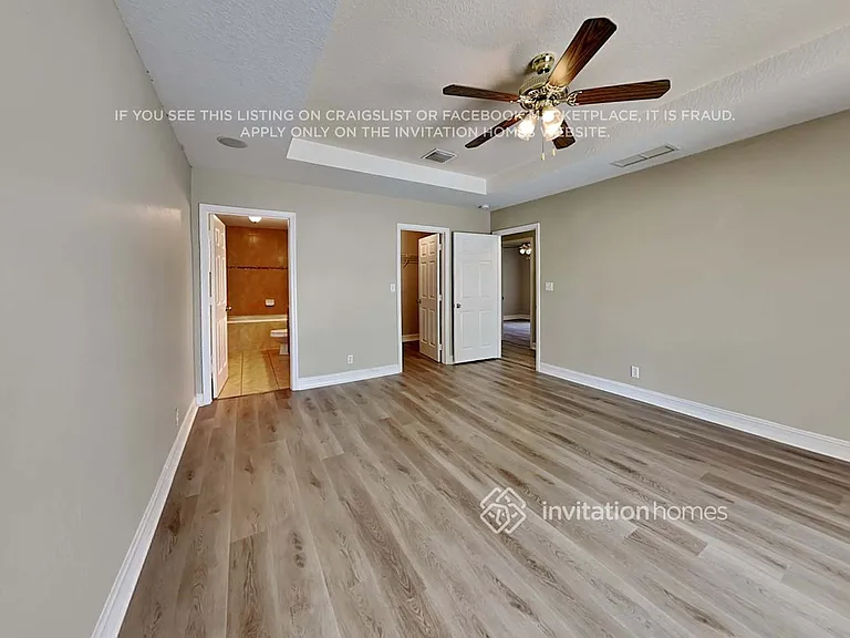 211 NE 24th Ave — Photo 8
