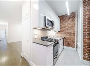 242 E 83rd St APT 5D, New York, NY 10028