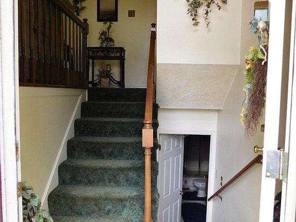 2nd image of 363 S Eagle Creek Dr