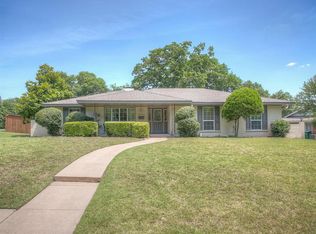 1924 Dakar Rd E, Fort Worth, TX 76116