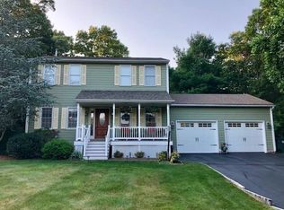 28 Cobblestone Ter, Coventry, RI 02816