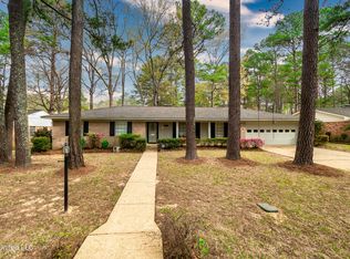 5334 Hialeah Dr, Jackson, MS 39211