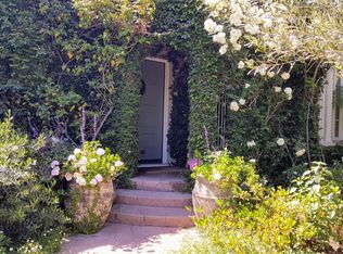 241 N Plymouth Blvd, Los Angeles, CA 90004