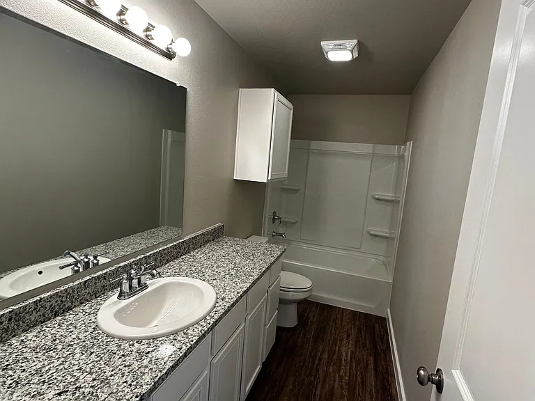 3404 Tiffin Ave #B — Photo 9