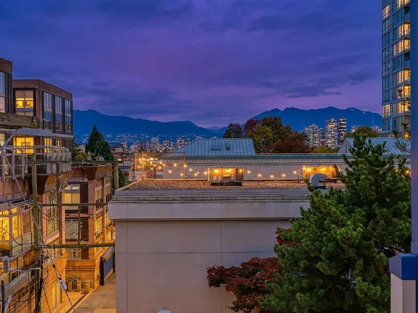 1510 W 6th Ave #401, Vancouver, BC V6J 1R3