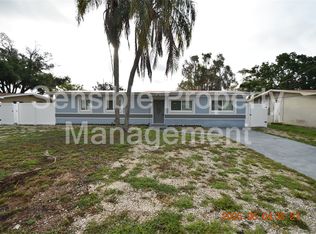 417 Country Club Dr, Oldsmar, FL 34677