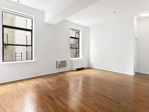 3rd image of 215 W 84th St APT 416