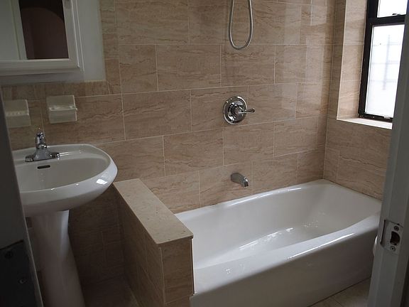 2nd image of 570 Isham St APT 6B