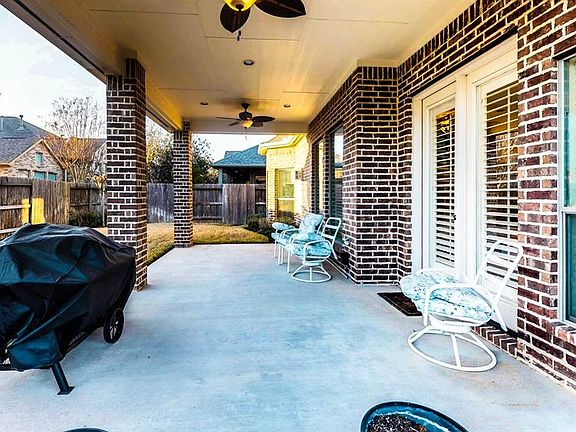 4th image of 2118 Landers Dr